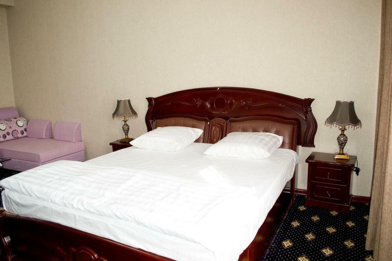 Bokhtariyon Hotel Qurghonteppa Bagian luar foto